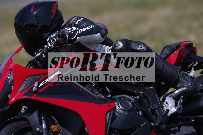 Archiv-2023/28 05.06.2023 Moto Club Anneau du Rhin/blanc-novice/39
